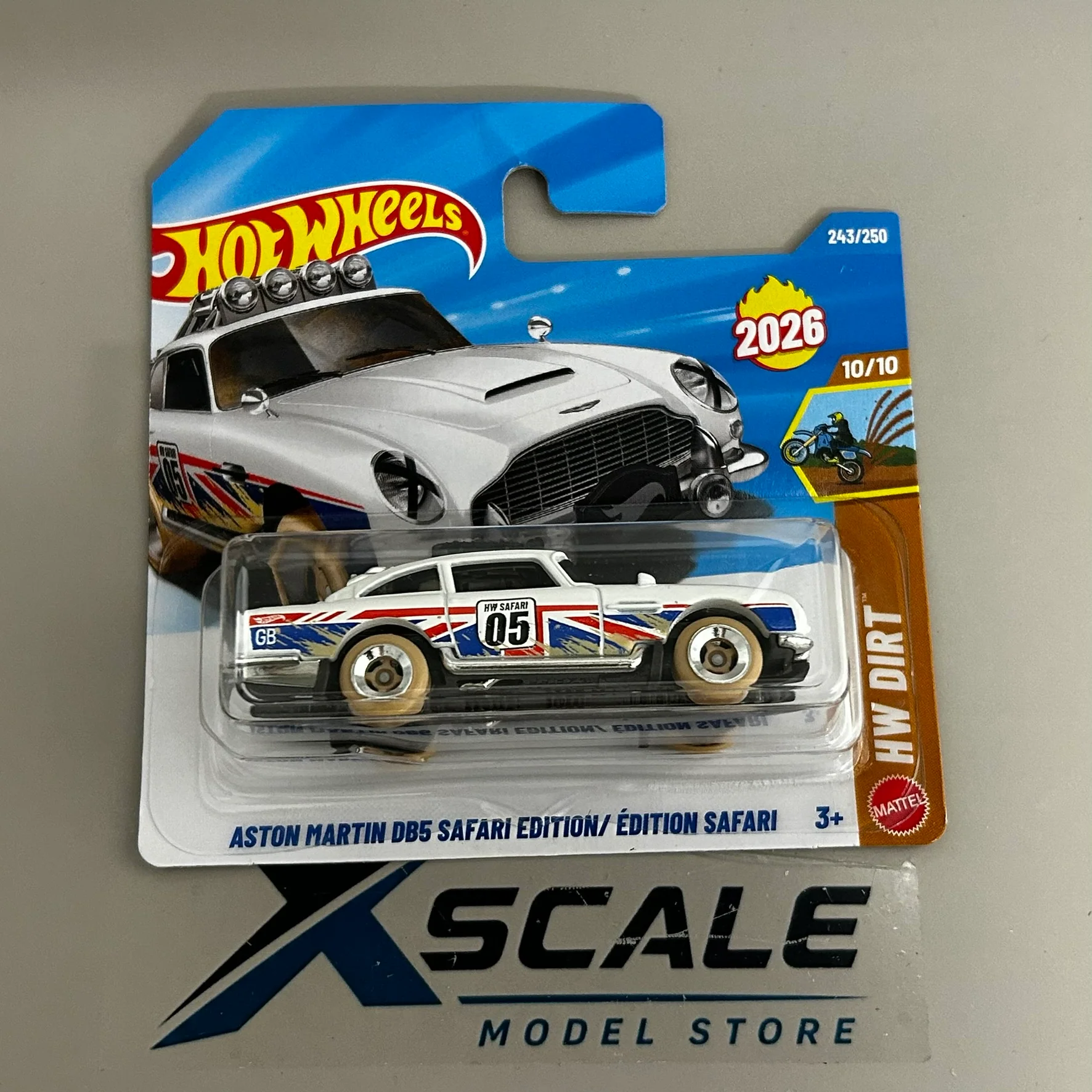 Hot Wheels ASTON MARTİN DB5 SAFARİ EDİTİON